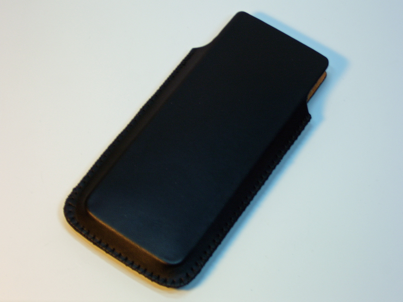 Edel Etui offen für HTC HD 2